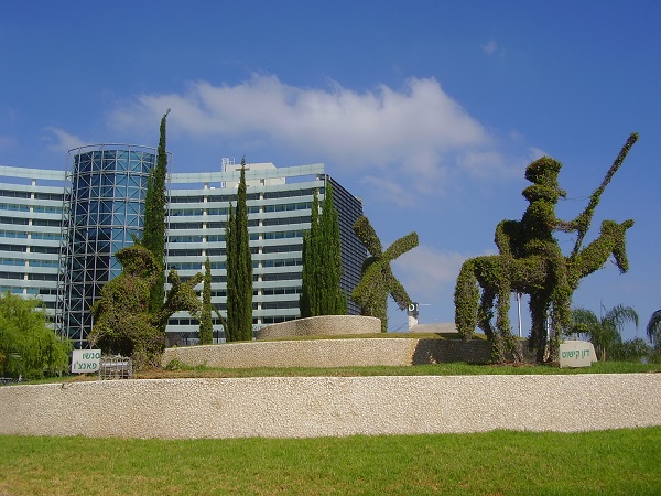 PikiWiki_Israel_20304_Azorim_park_Petah_Tikva