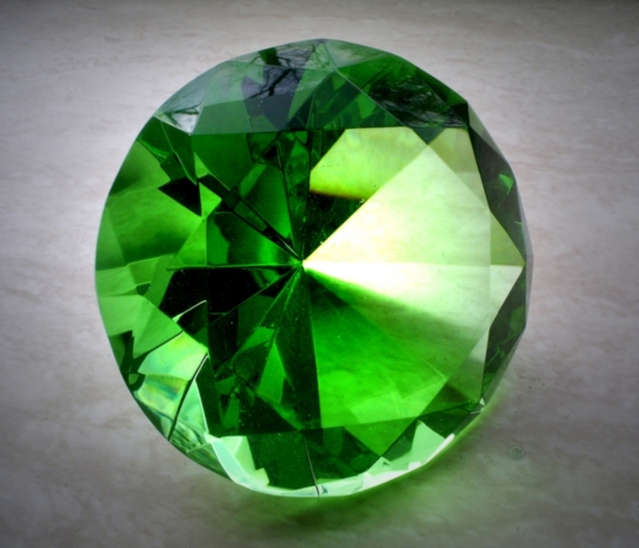 diamond-green-i-1181034-639x547-1