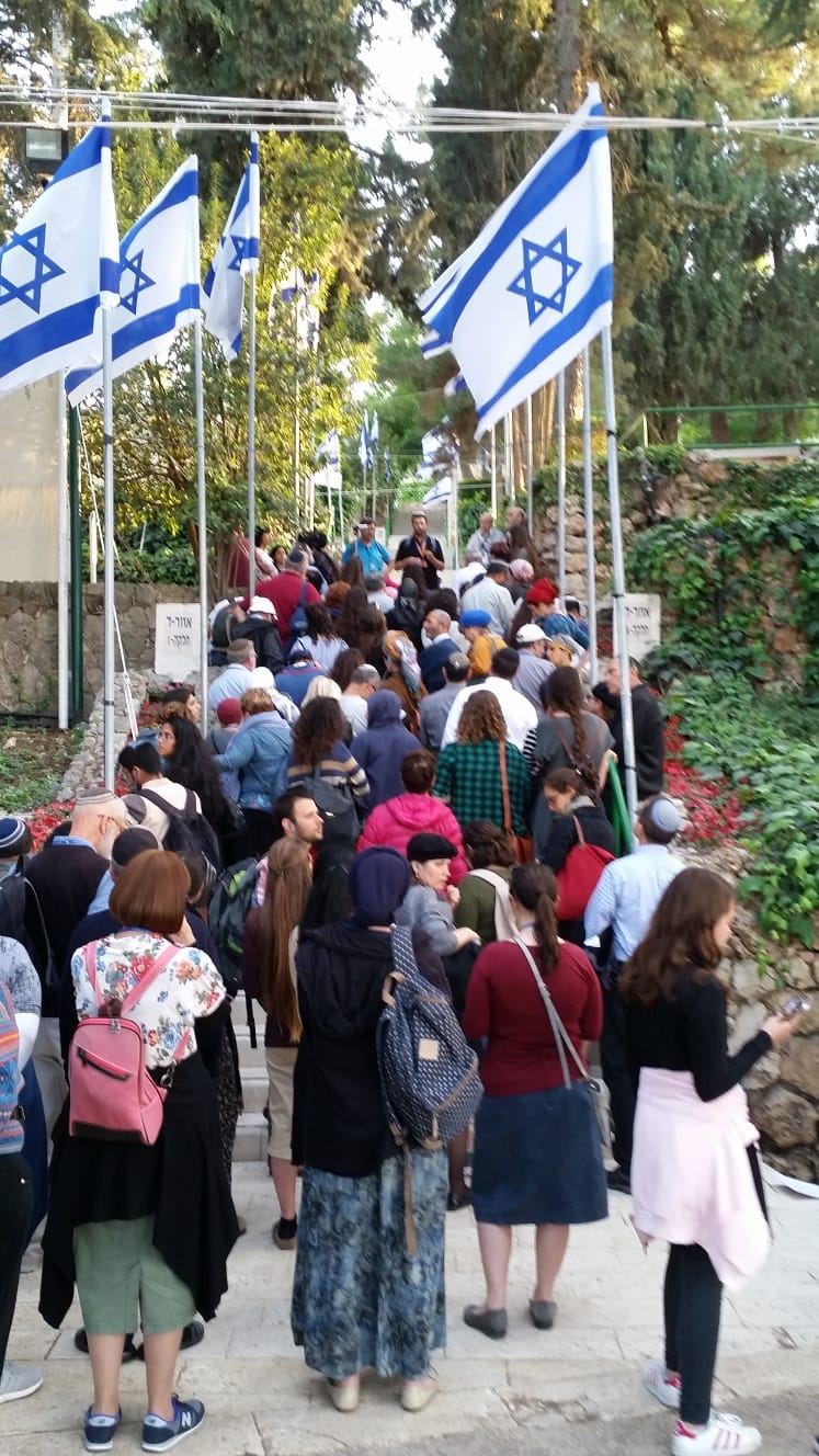 בשביל הנופלים סיור בהר רצל צילום אילה הדר (1) (1)